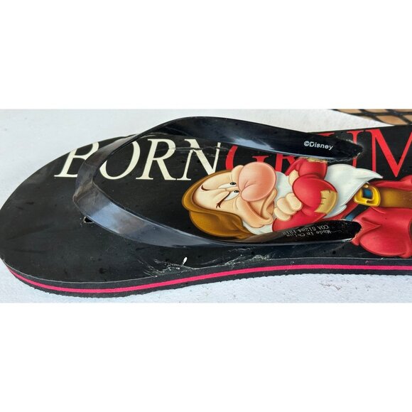 Disney's Snow White Born Grumpy Character Flip Flops Adult Unisex Size L (11/12) - Picture 5 of 12